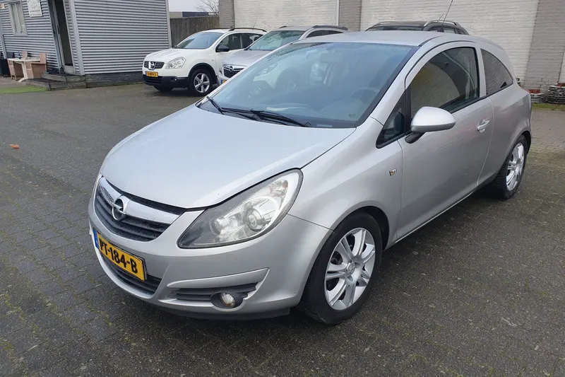 Opel Corsa (2008)