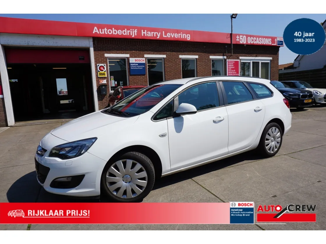 Opel Astra (2014) — foto 1