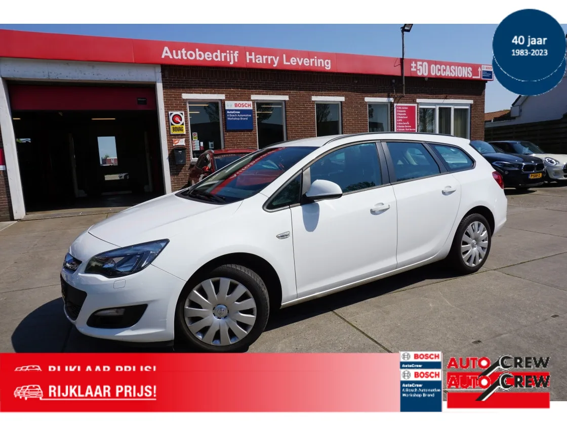 Opel Astra (2014) — foto 1