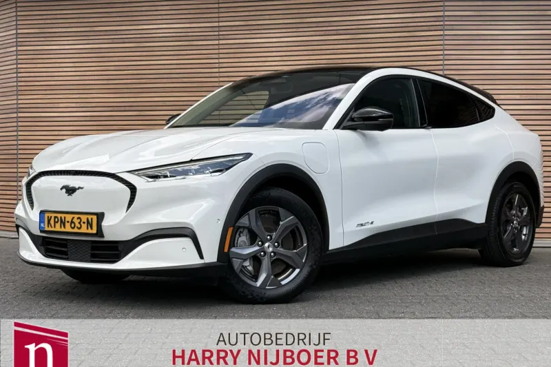 Ford Mustang (2024)