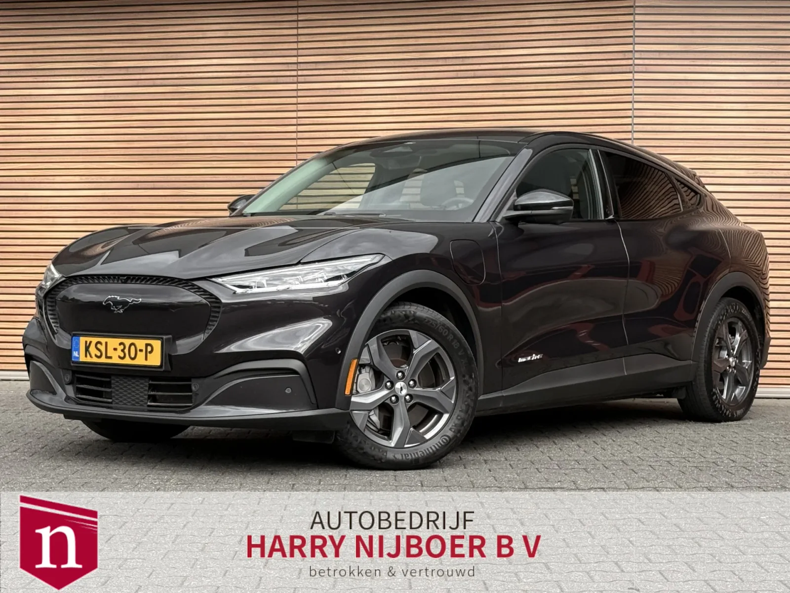 Ford Mustang (2022) — foto 1