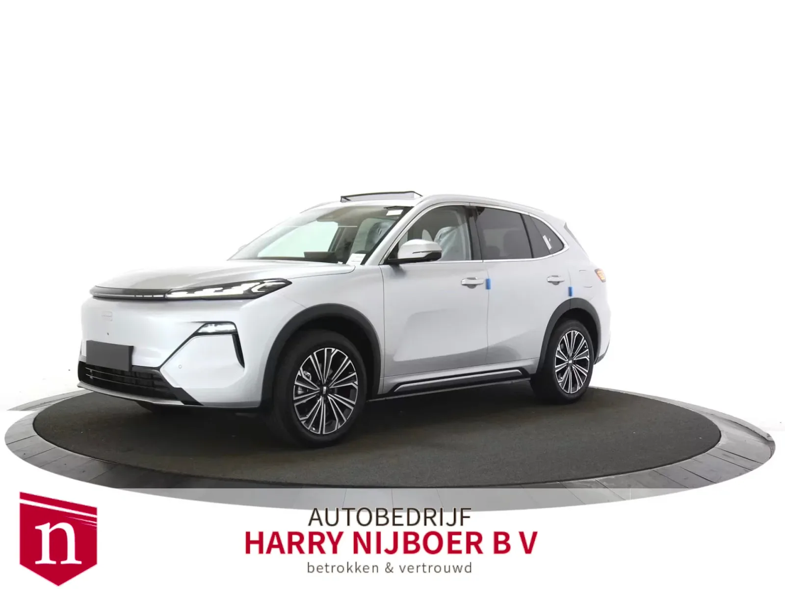 Geely Starray EM-i (2026) — foto 1