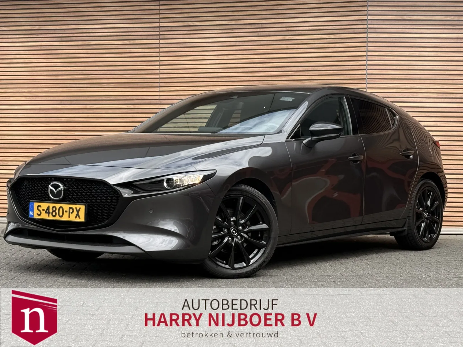 Mazda 3 (2023) — foto 1
