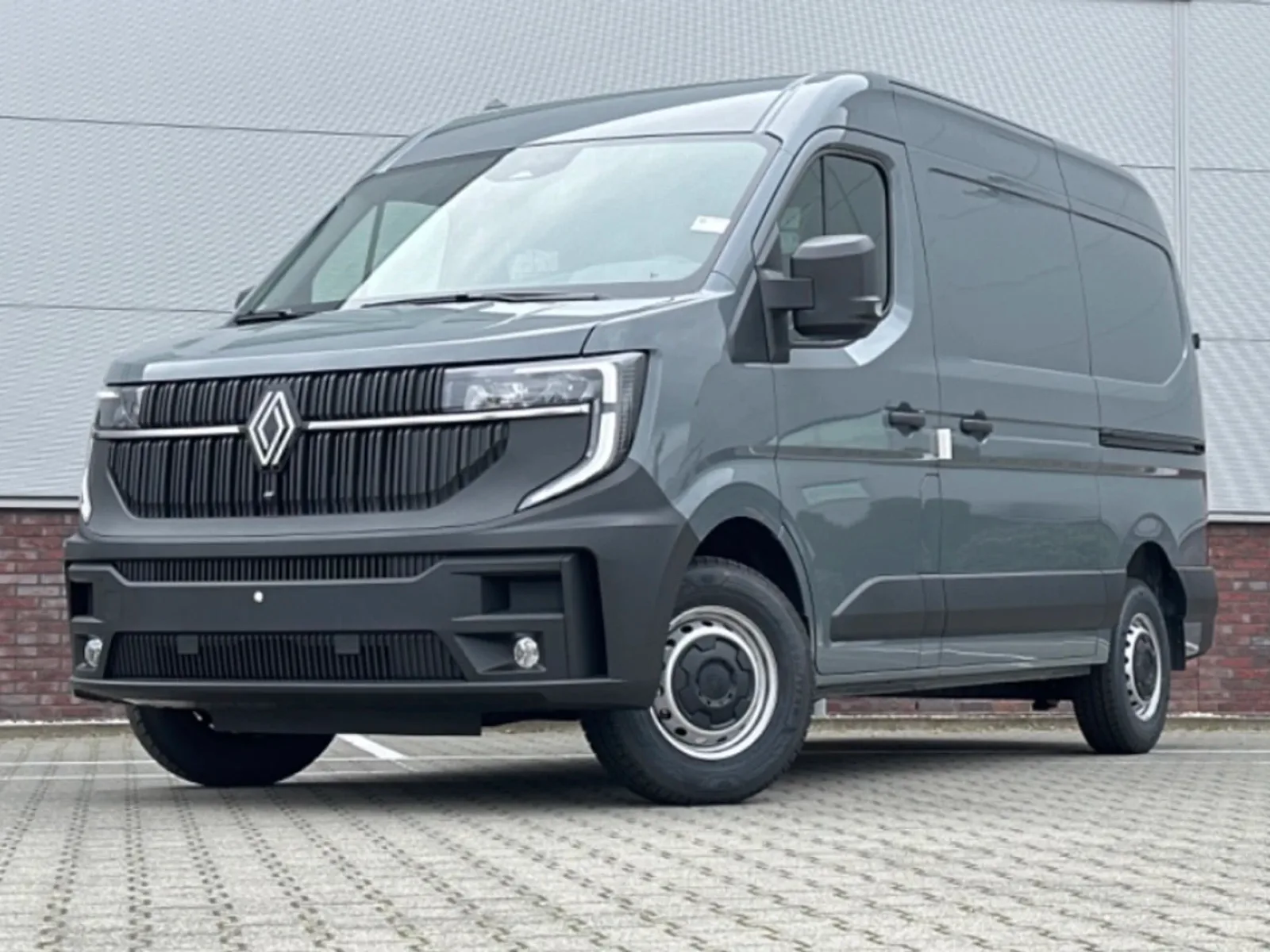 Renault Master (2024) — foto 1