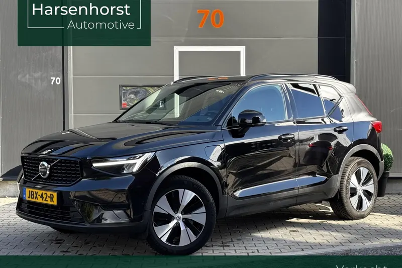 Volvo XC40 (2022)
