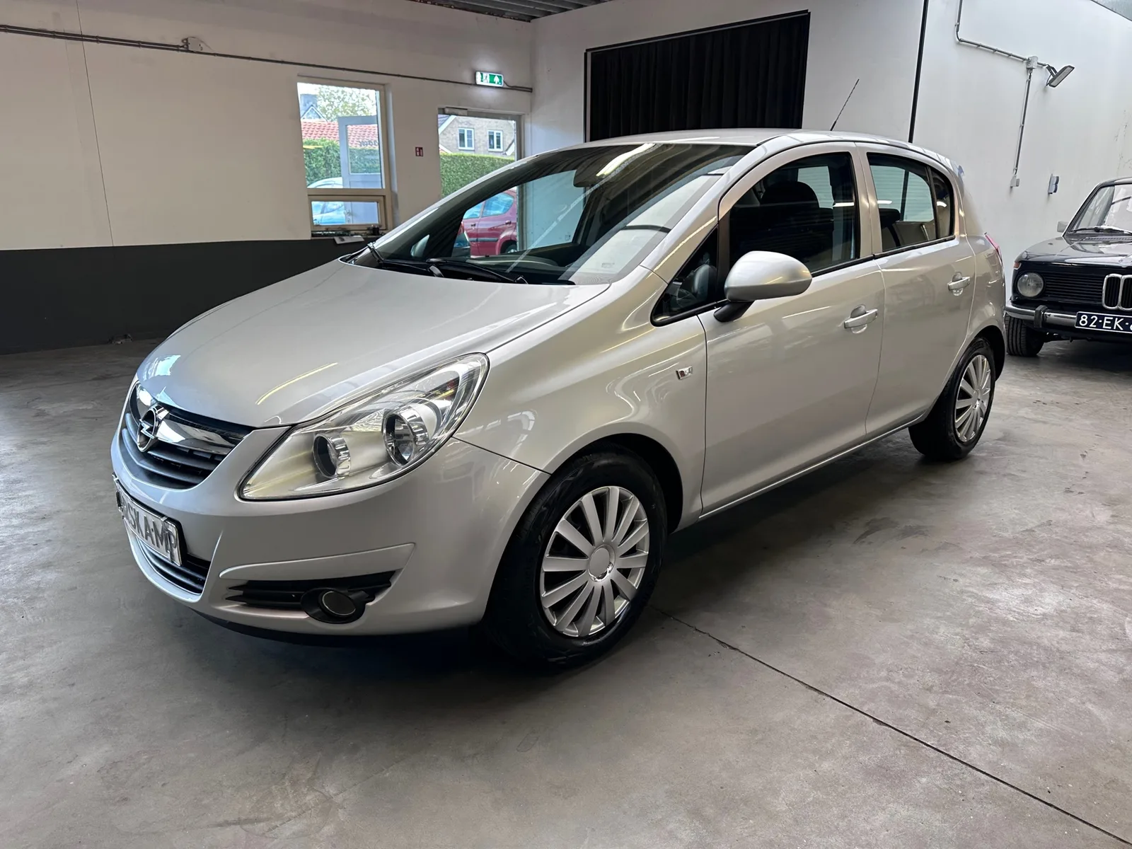 Opel Corsa (2008) — foto 1