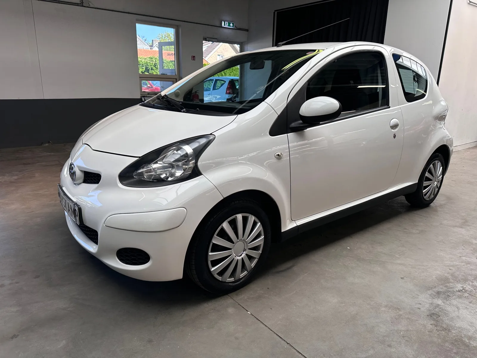 Toyota Aygo (2010) — foto 1