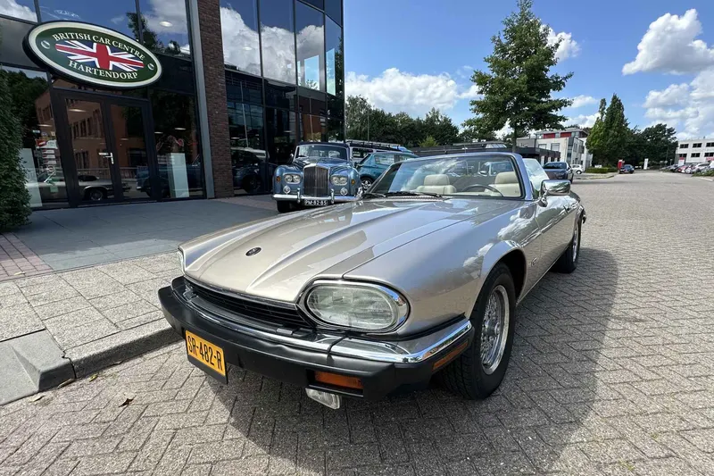 Jaguar XJ (1993)