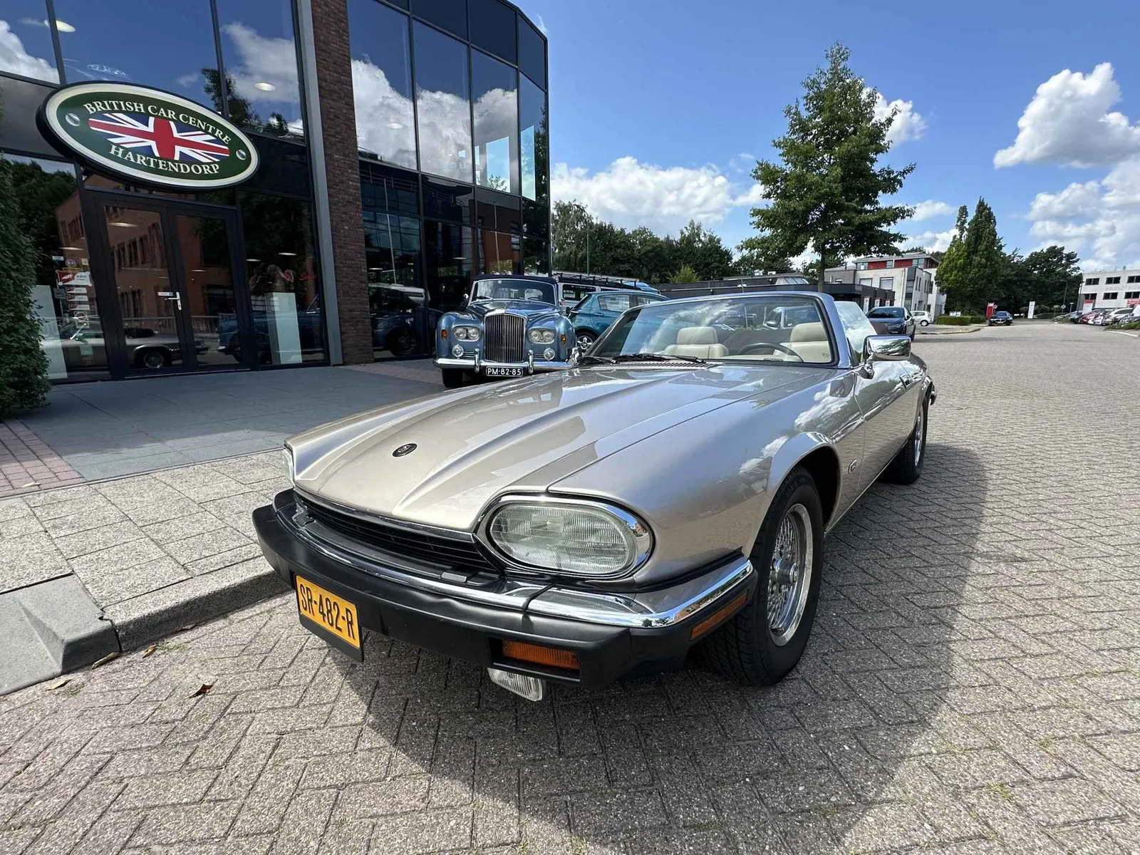 Jaguar XJ (1993) — foto 1
