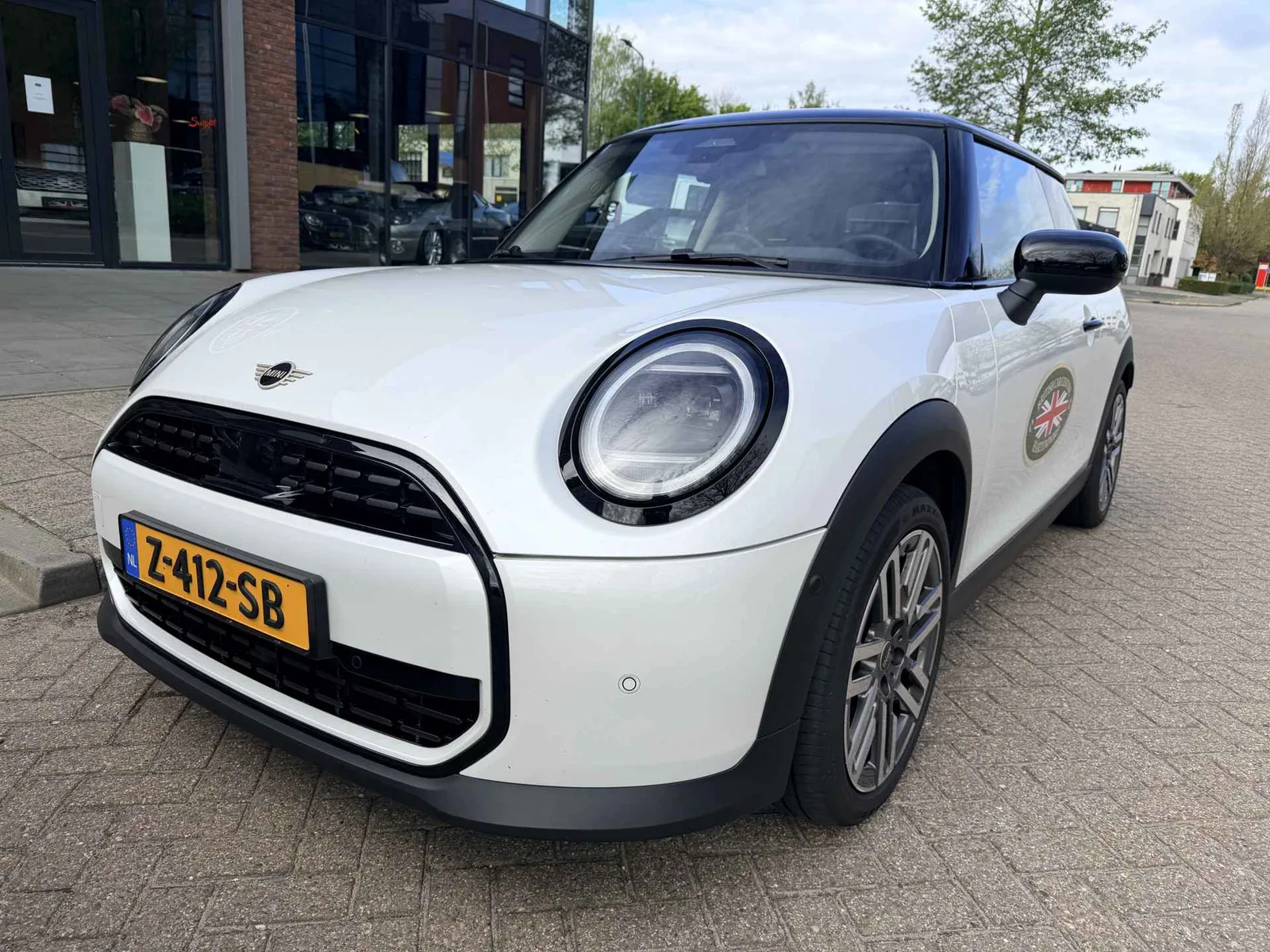 MINI Cooper (2024) — foto 1