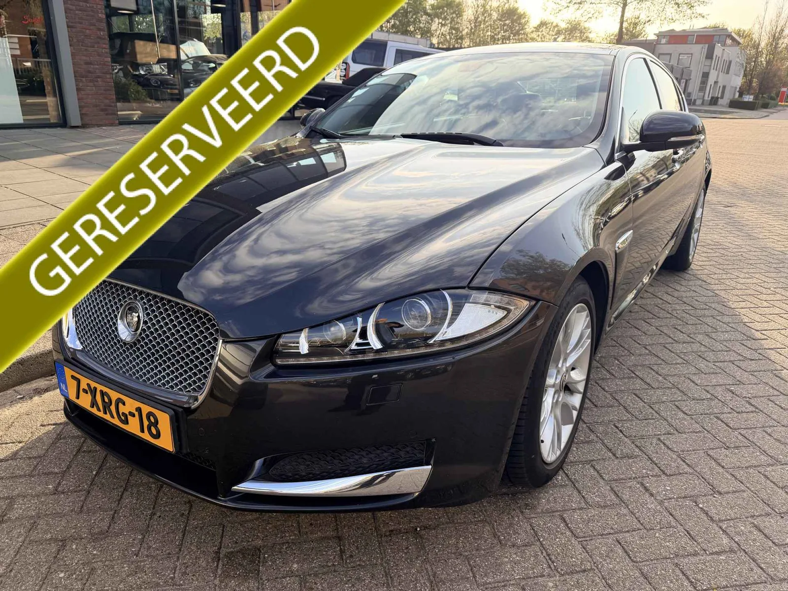 Jaguar XF (2012) — foto 1