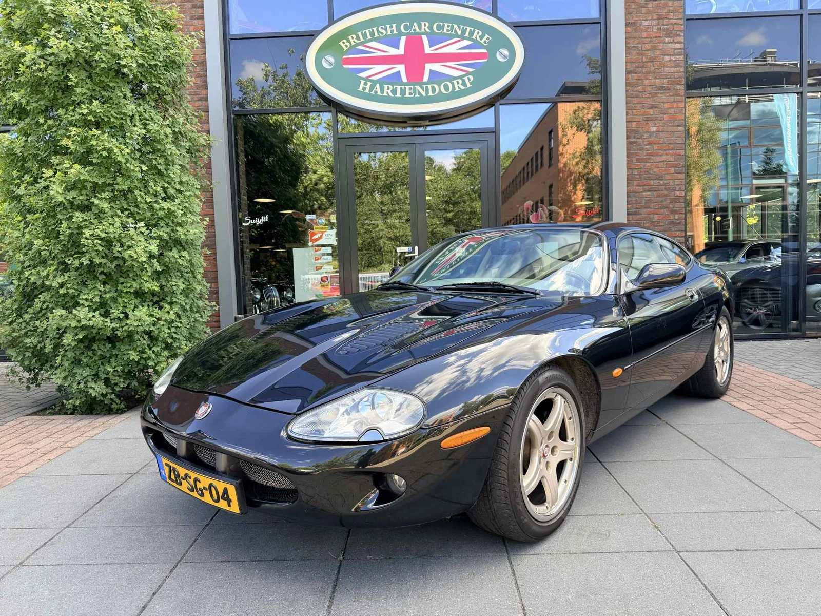 Jaguar XKR (1999) — foto 1