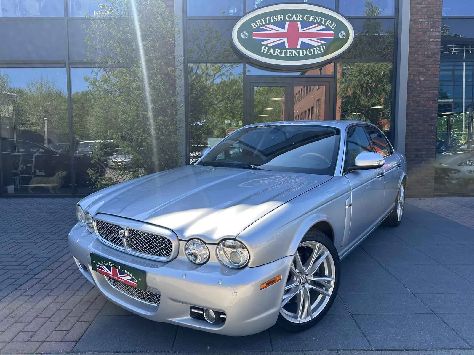 Jaguar XJ (2008) — foto 1