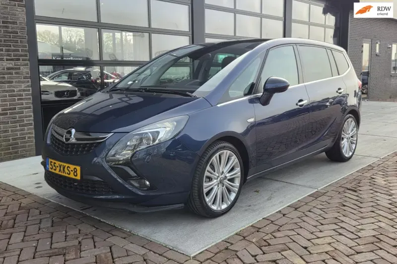 Opel Zafira Tourer (2012)