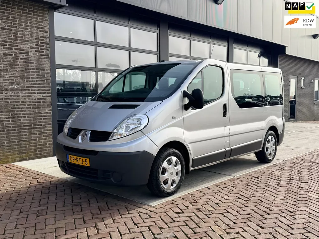 Renault Trafic (2011) — foto 1