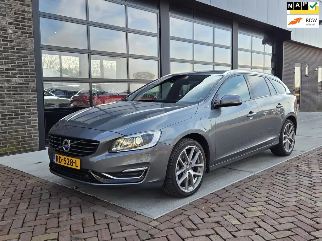 Volvo V60 (2017) — foto 1