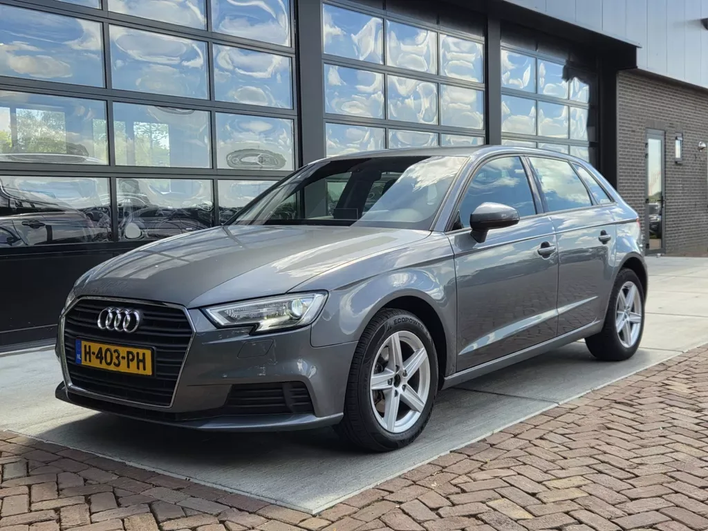 Audi A3 (2018) — foto 1