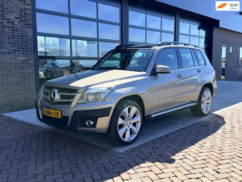 Mercedes-Benz GLK (2008) — foto 1