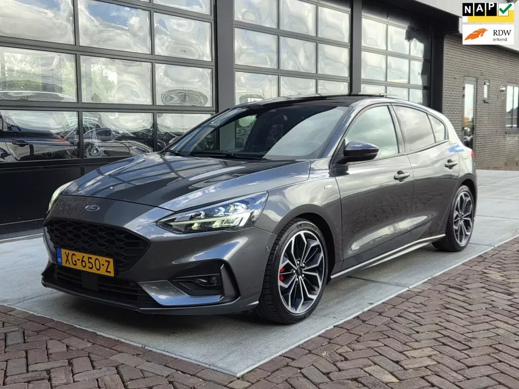 Ford Focus (2019) — foto 1