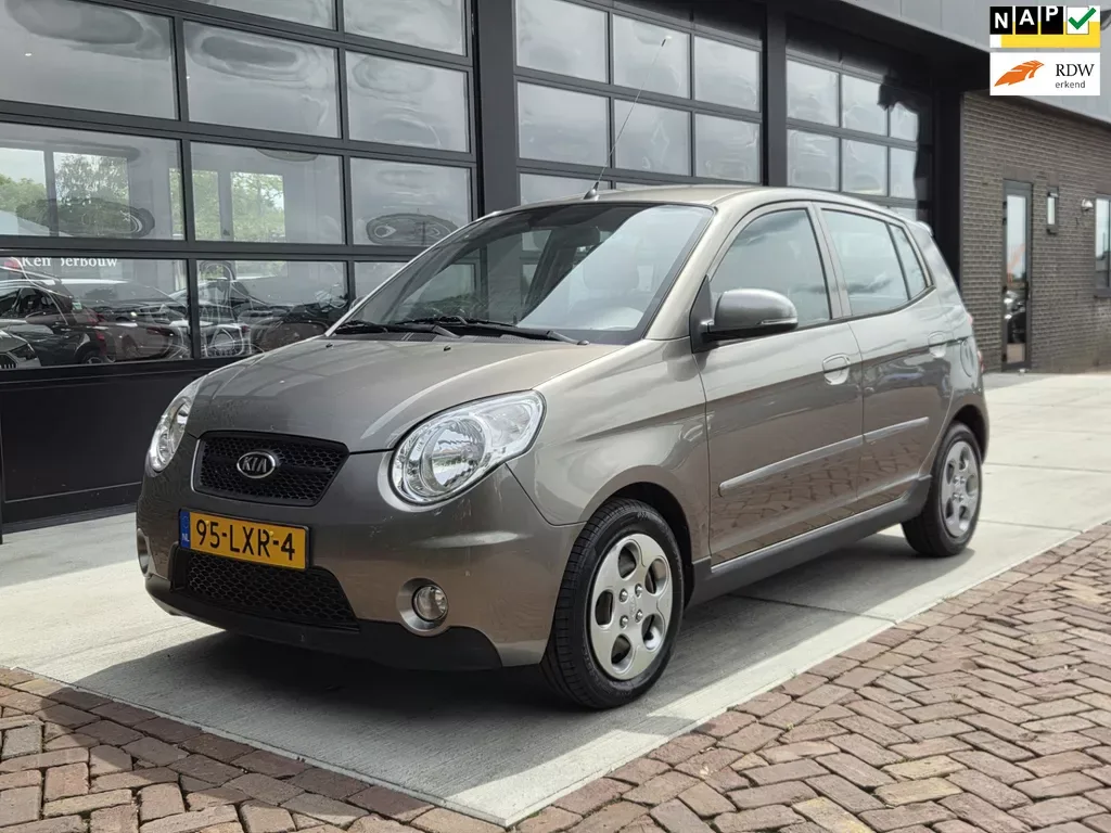 Kia Picanto (2010) — foto 1