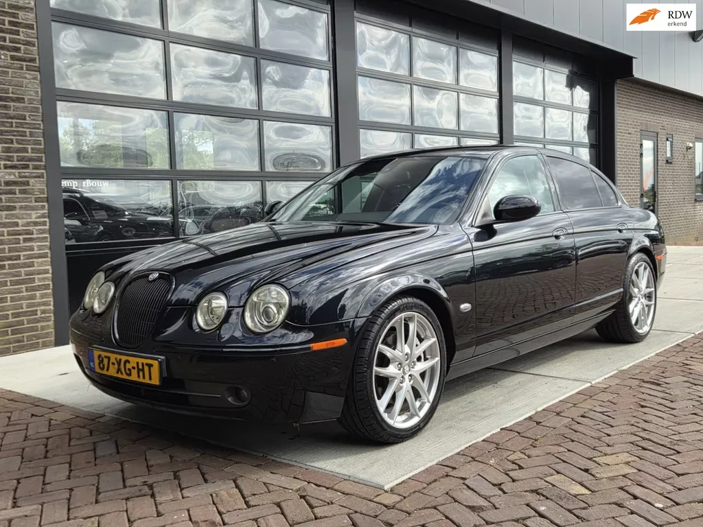Jaguar S-Type (2004) — foto 1