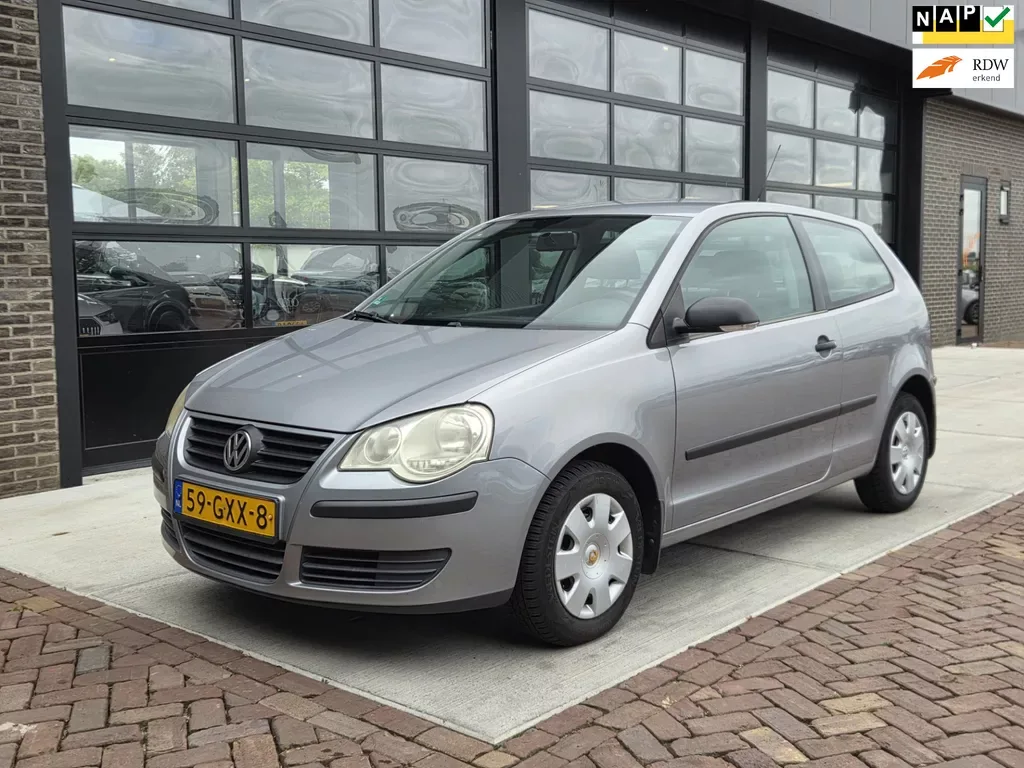 Volkswagen Polo (2008) — foto 1