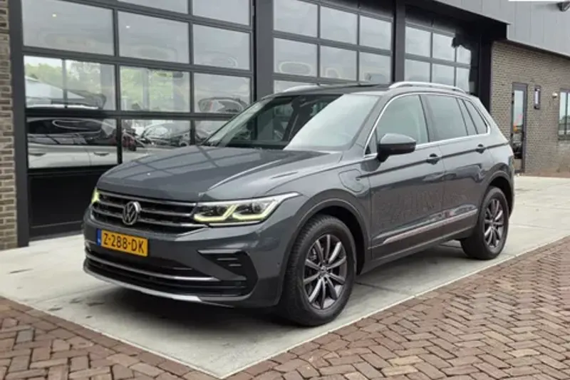 Volkswagen Tiguan (2021)