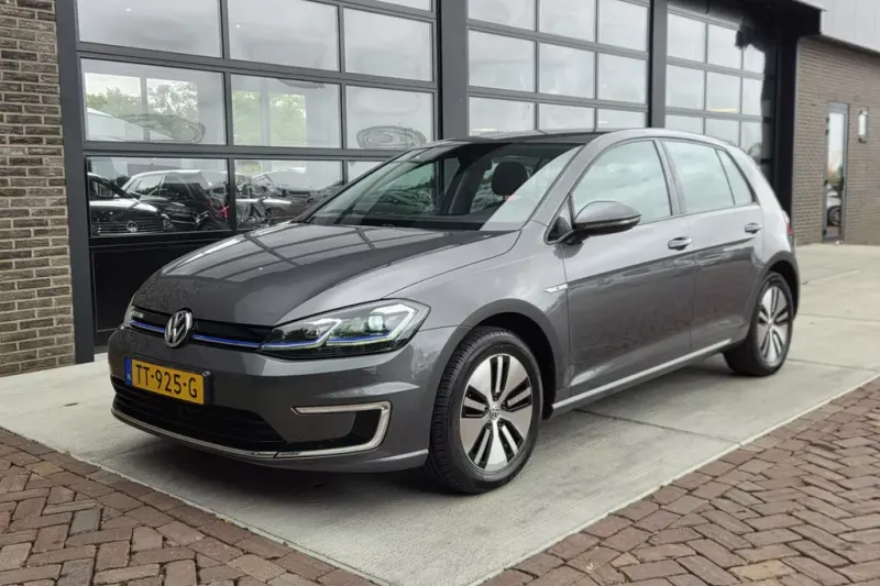 Volkswagen E-Golf (2018)