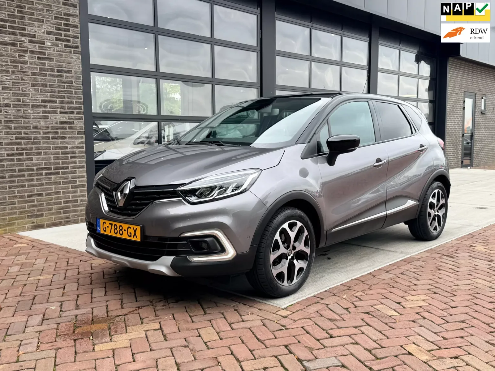 Renault Captur (2019) — foto 1