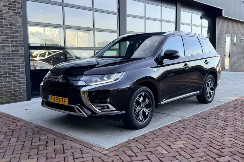 Mitsubishi Outlander (2019)