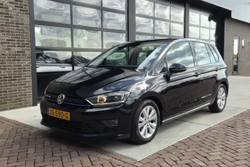 Volkswagen Golf (2016)