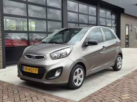 Kia Picanto (2011) — foto 1