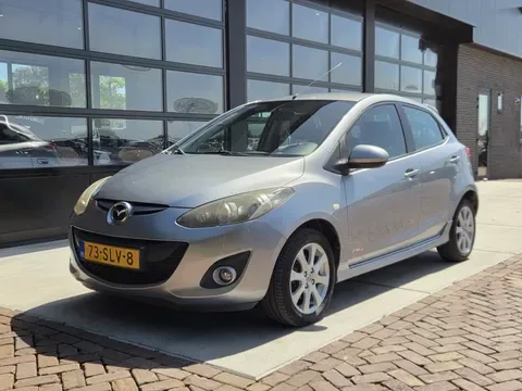 Mazda 2 (2011) — foto 1