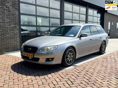 Subaru Legacy (2010) — foto 1