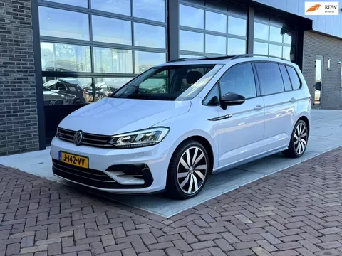 Volkswagen Touran (2018) — foto 1