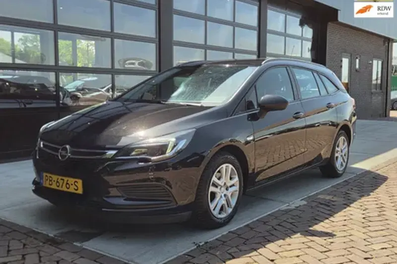 Opel Astra (2017)