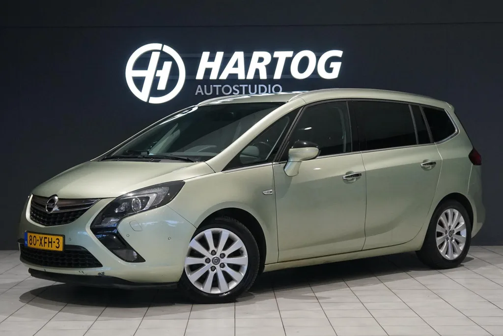 Opel Zafira Tourer (2012) — foto 1