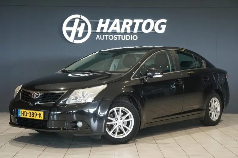 Toyota Avensis (2012)