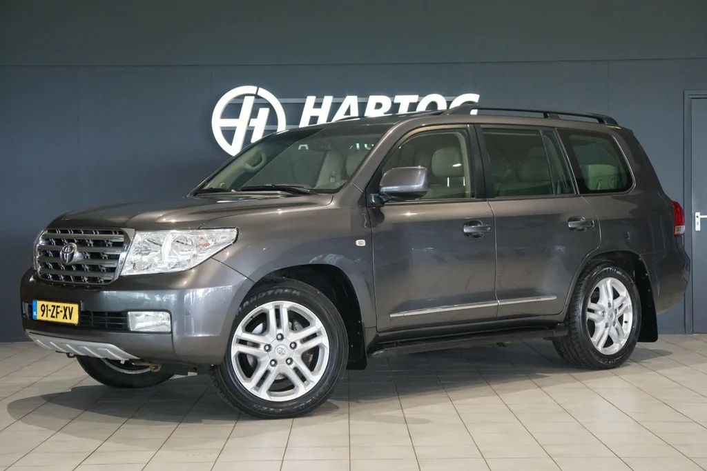 Toyota Land Cruiser (2008) — foto 1