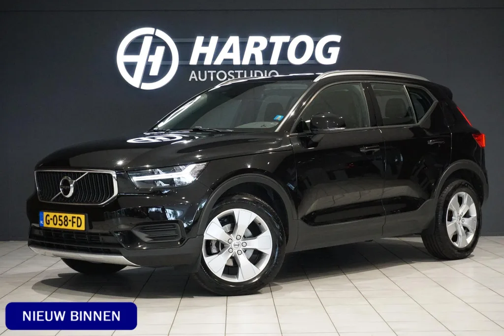 Volvo XC40 (2019) — foto 1