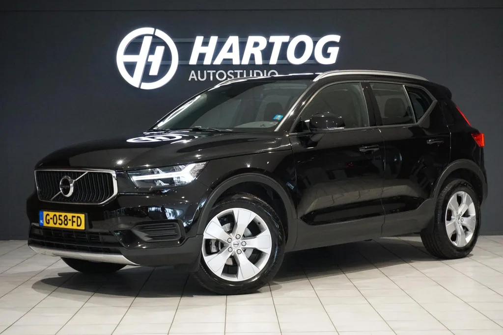 Volvo XC40 (2019) — foto 1