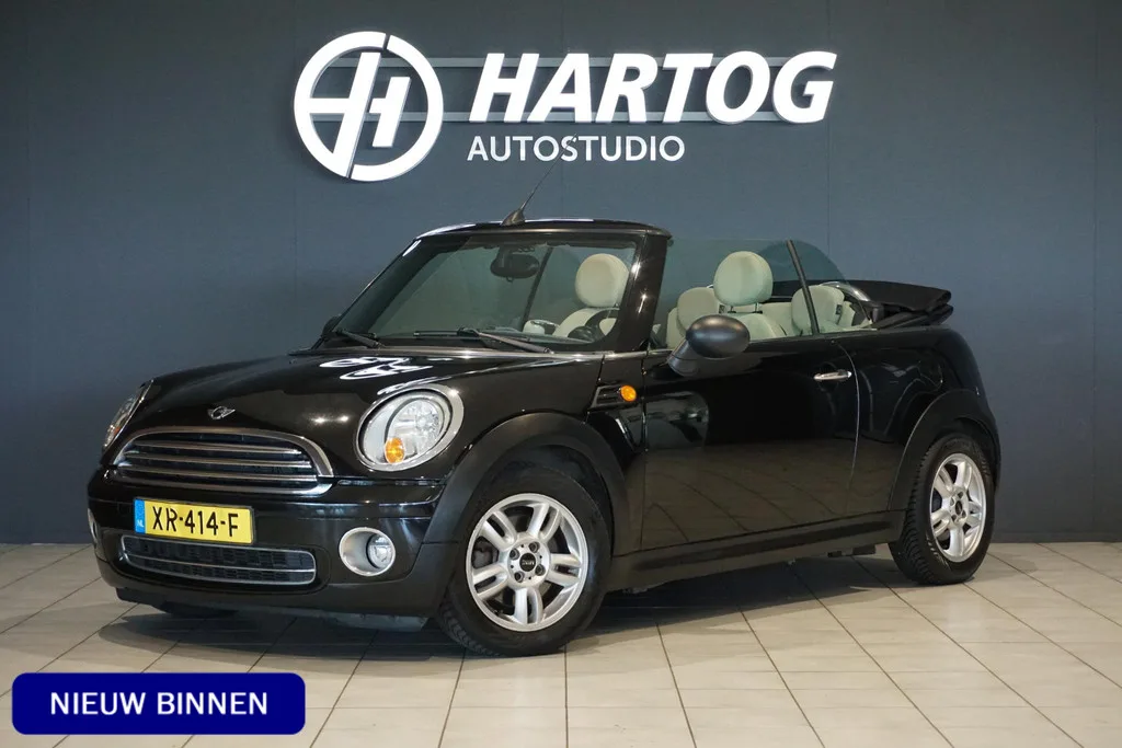 MINI Cabrio (2011) — foto 1