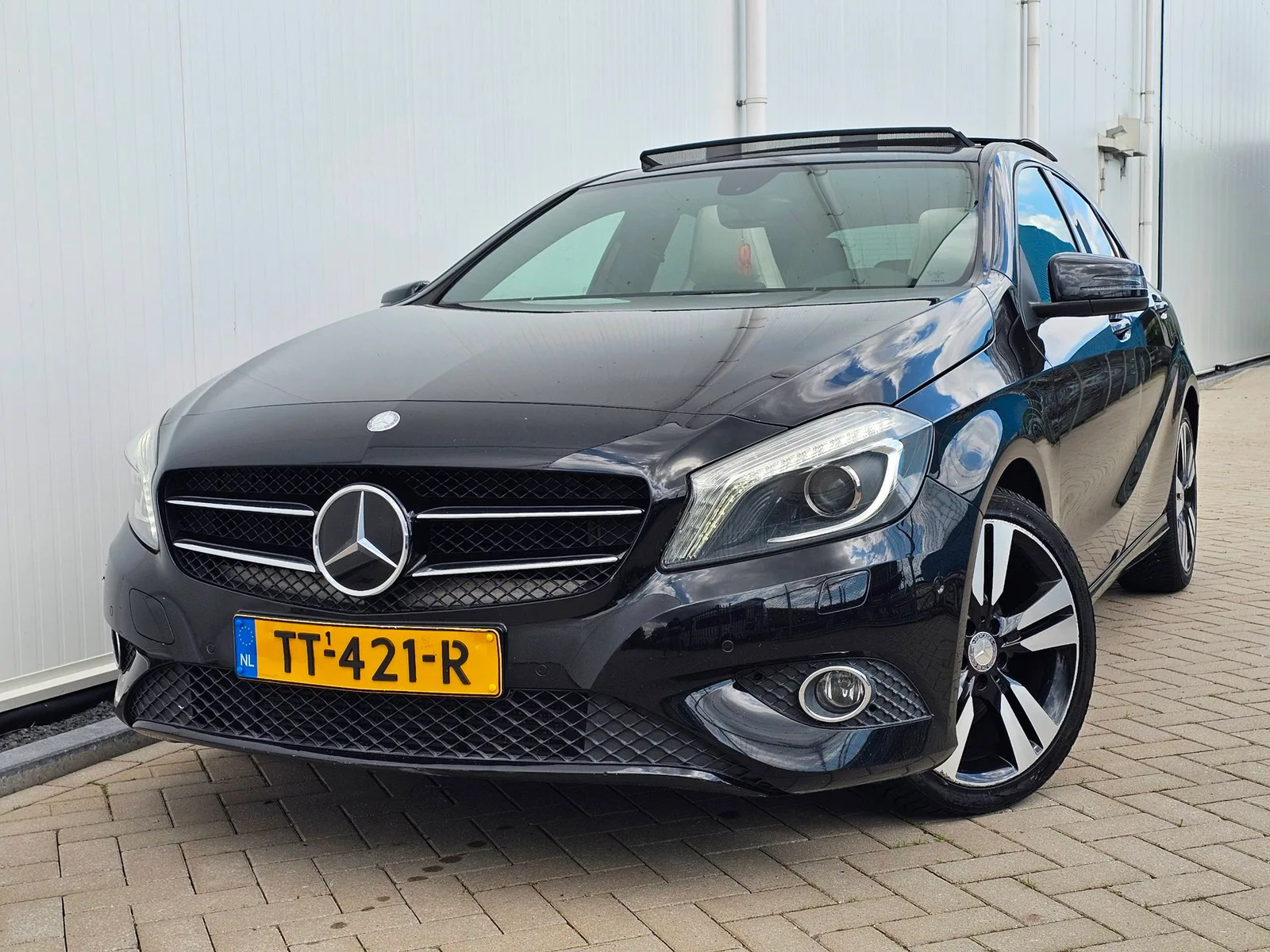 Mercedes-Benz A-Klasse (2014) — foto 1