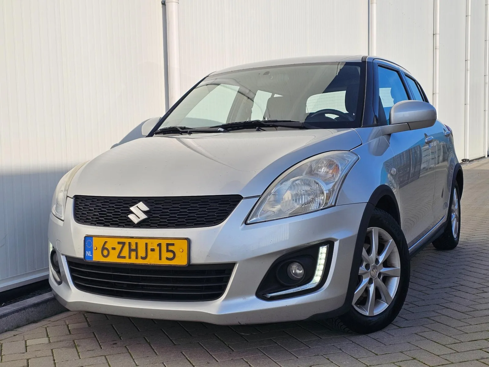 Suzuki Swift (2015) — foto 1