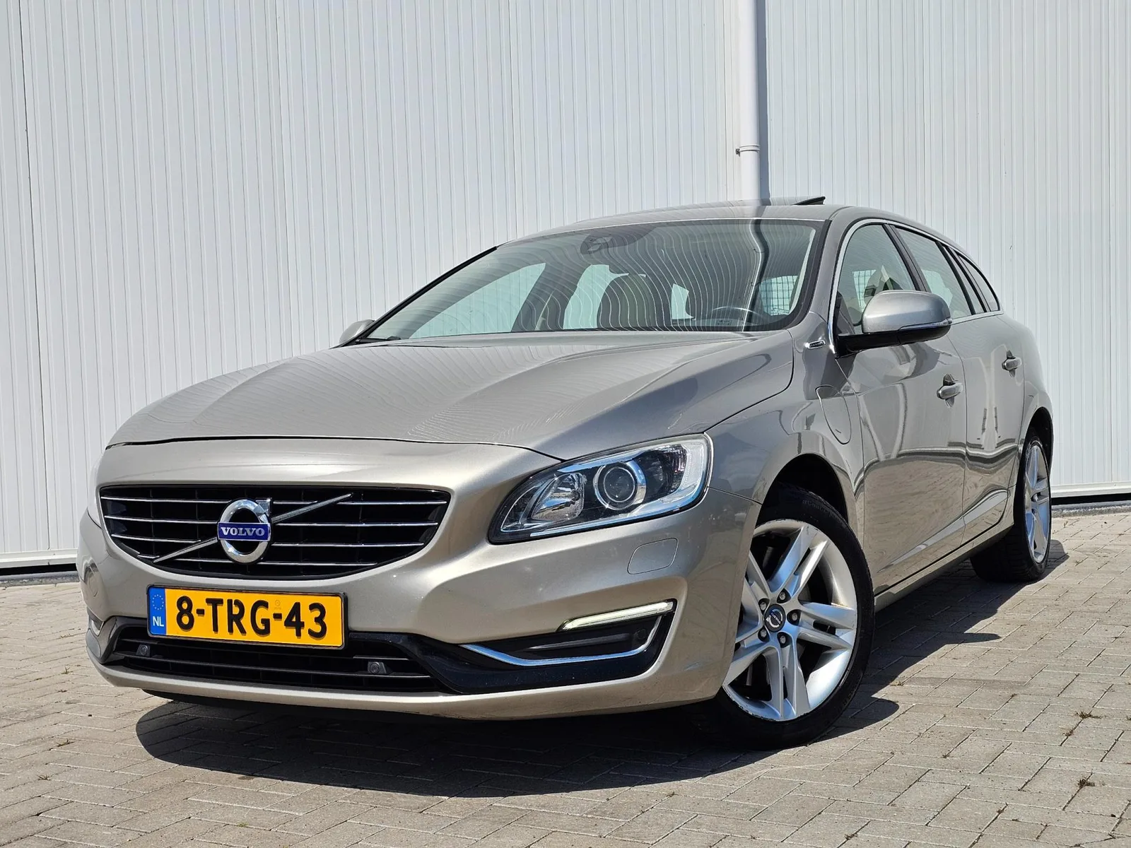 Volvo V60 (2014) — foto 1
