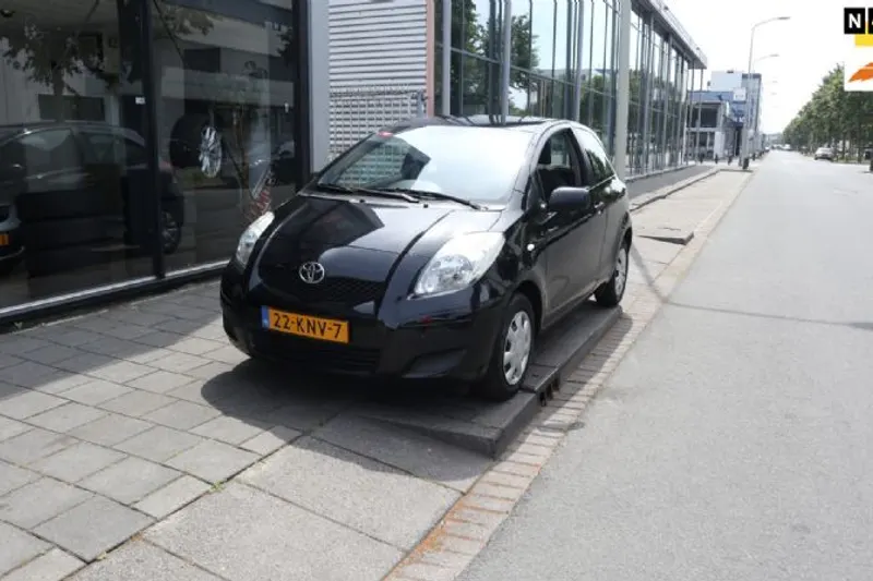 Toyota Yaris (2010)