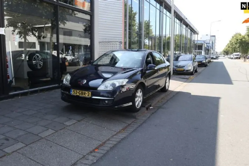 Renault Laguna (2008)