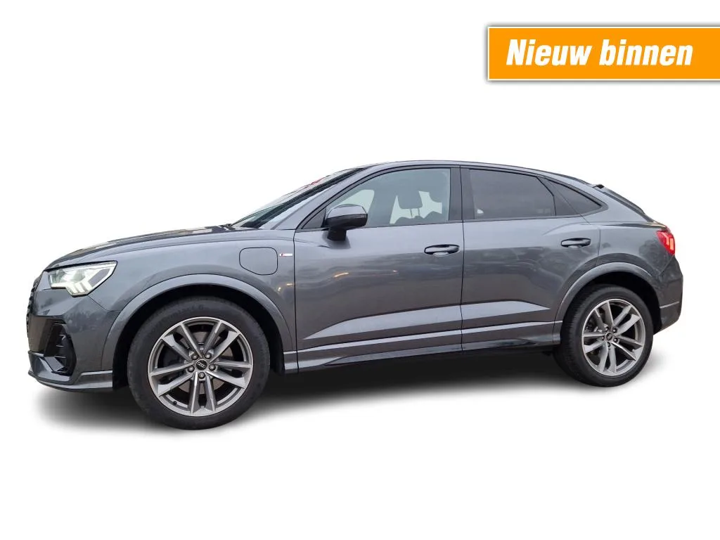 Audi Q3 (2022) — foto 1