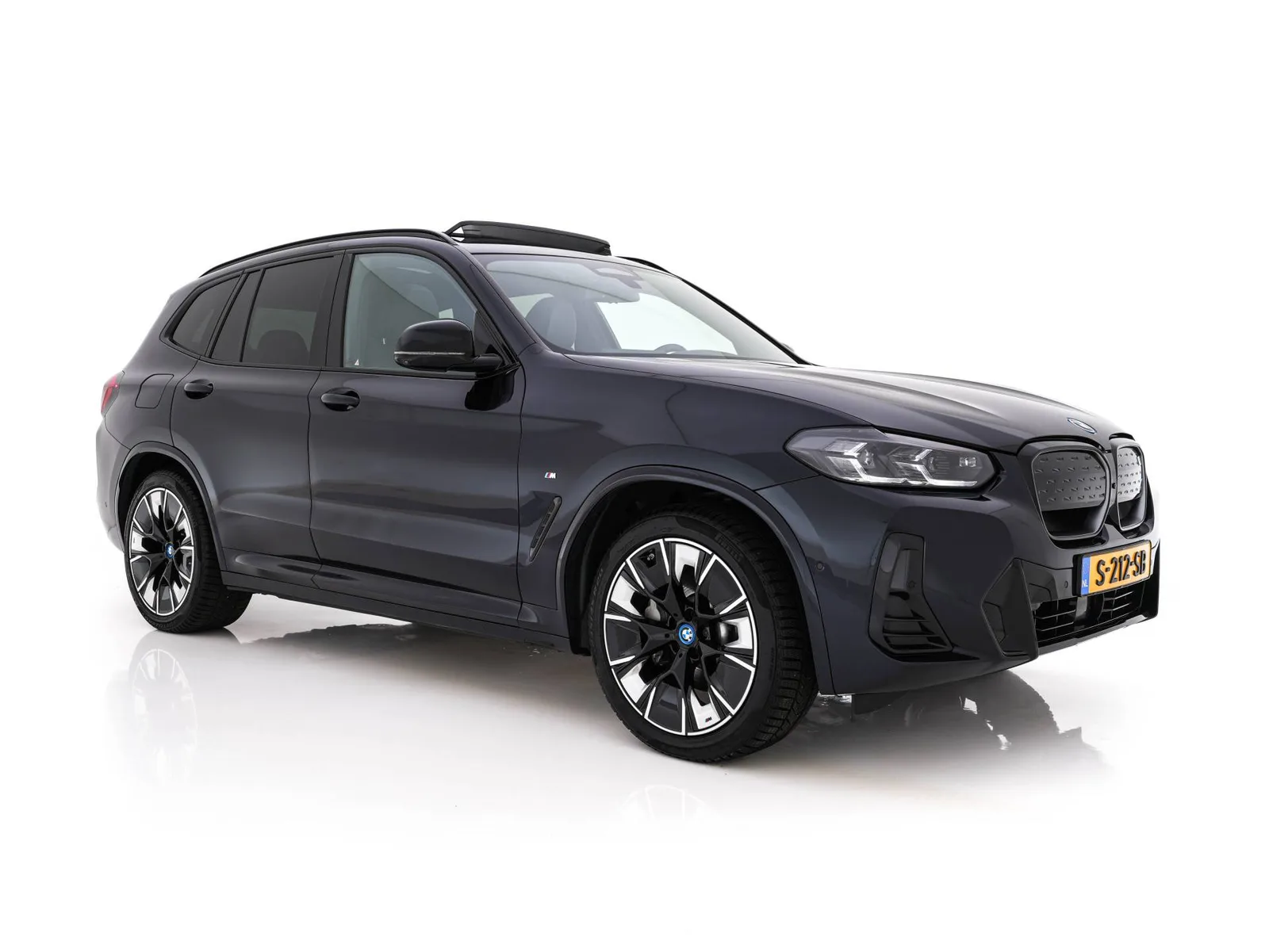 BMW iX3 (2023) — foto 1