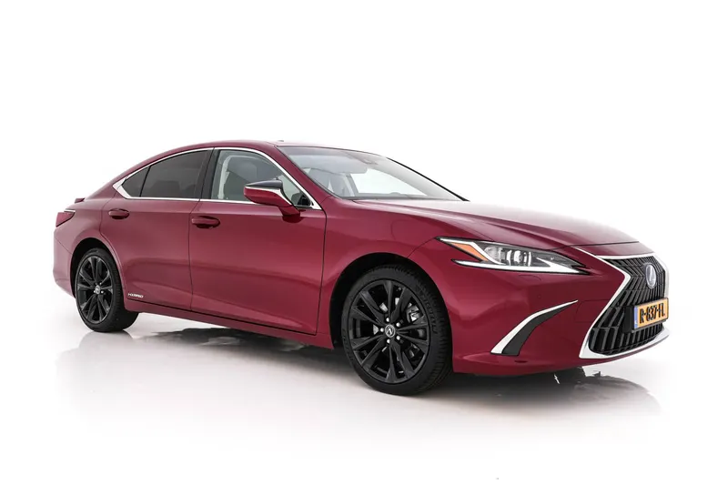 Lexus ES (2022)